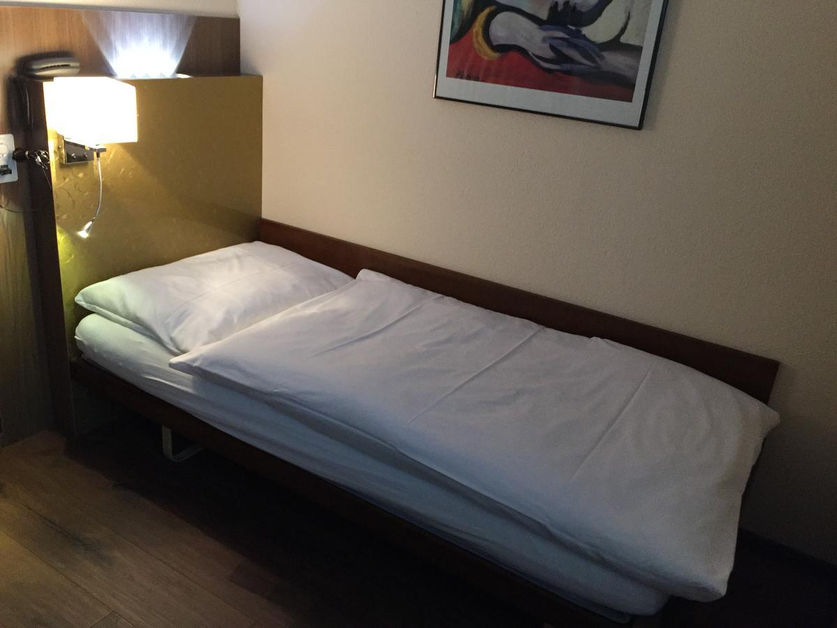Zys Hotel Wettingen Esterno foto